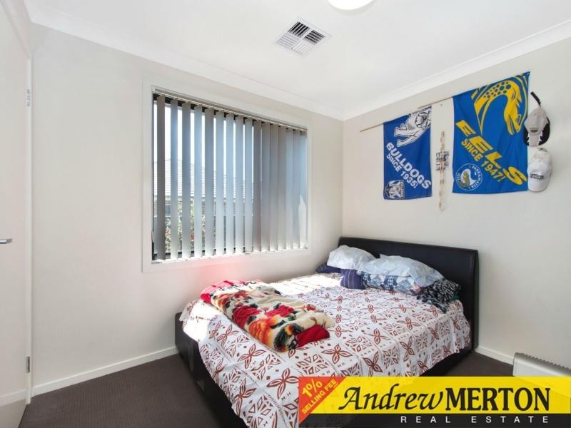 33 Lawler Street, Ropes Crossing NSW 2760