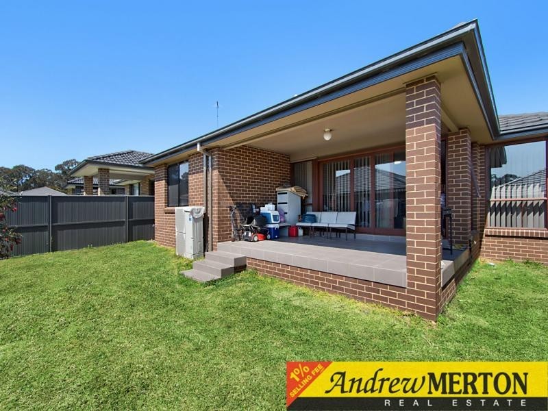 33 Lawler Street, Ropes Crossing NSW 2760