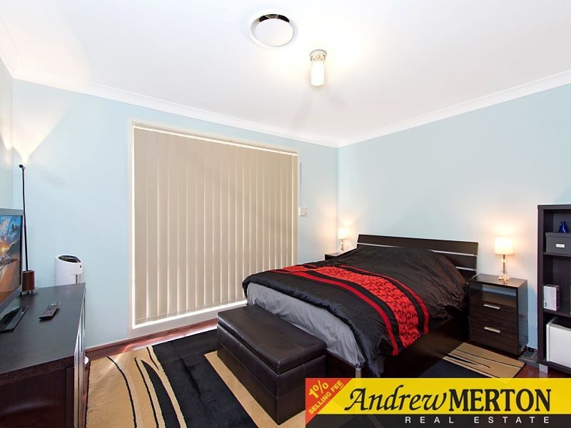 11 Lamb Street, Oakhurst NSW 2761