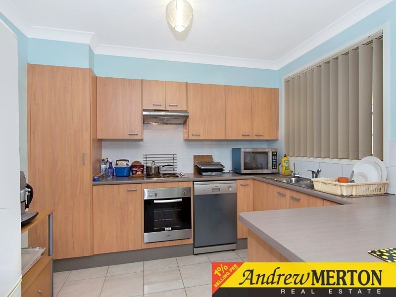 11 Lamb Street, Oakhurst NSW 2761