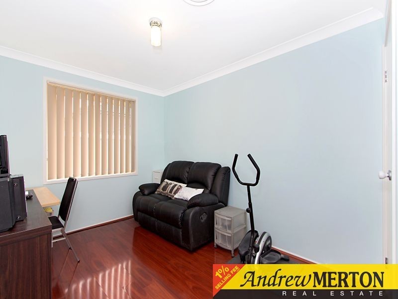 11 Lamb Street, Oakhurst NSW 2761