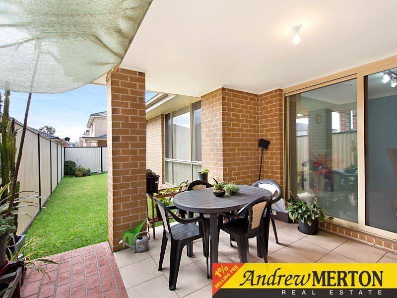 11 Lamb Street, Oakhurst NSW 2761