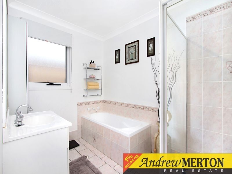 4/31 Douglas Road, Quakers Hill NSW 2763