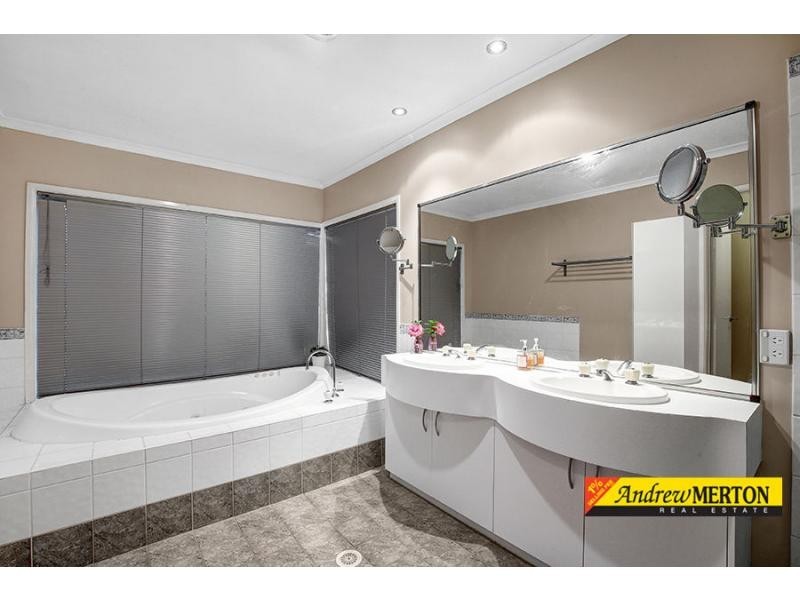 15 Bluegum Grove, Glenwood NSW 2768