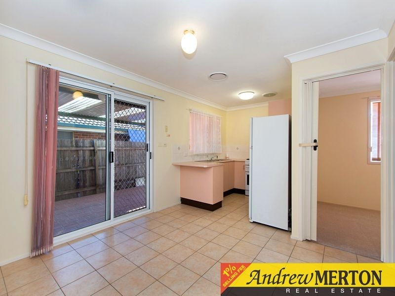 2 Athena Court, St Clair NSW 2759