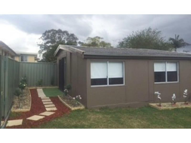 8 Hardy Street, Blackett NSW 2770