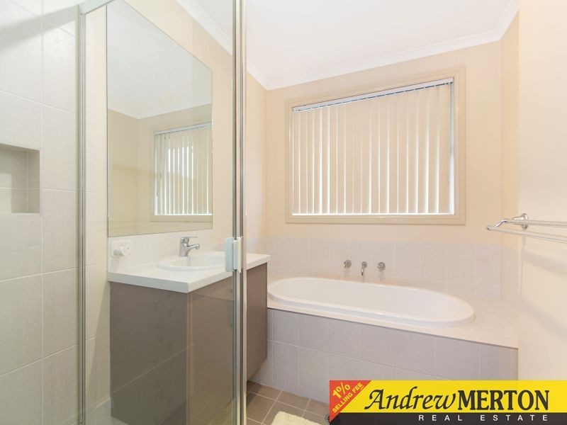 24 Caley Street, Ropes Crossing NSW 2760