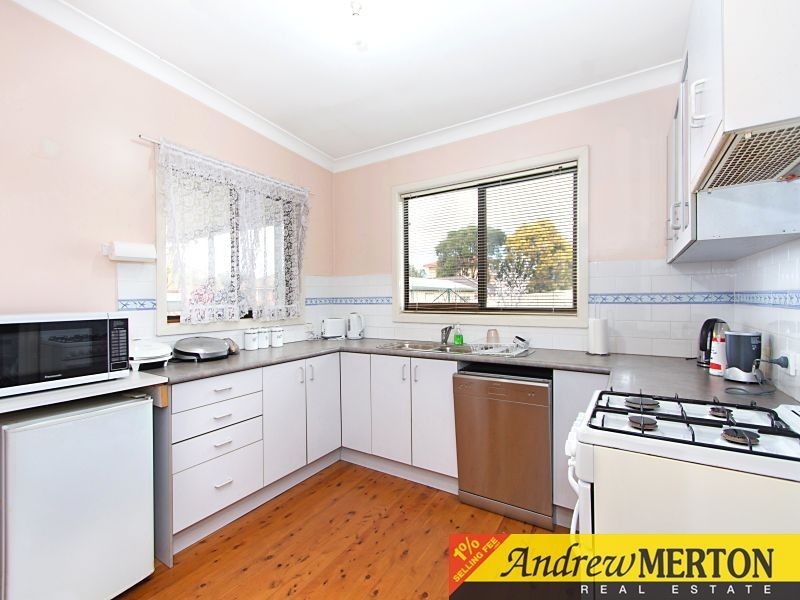 16 Savery Crescent, Blacktown NSW 2148