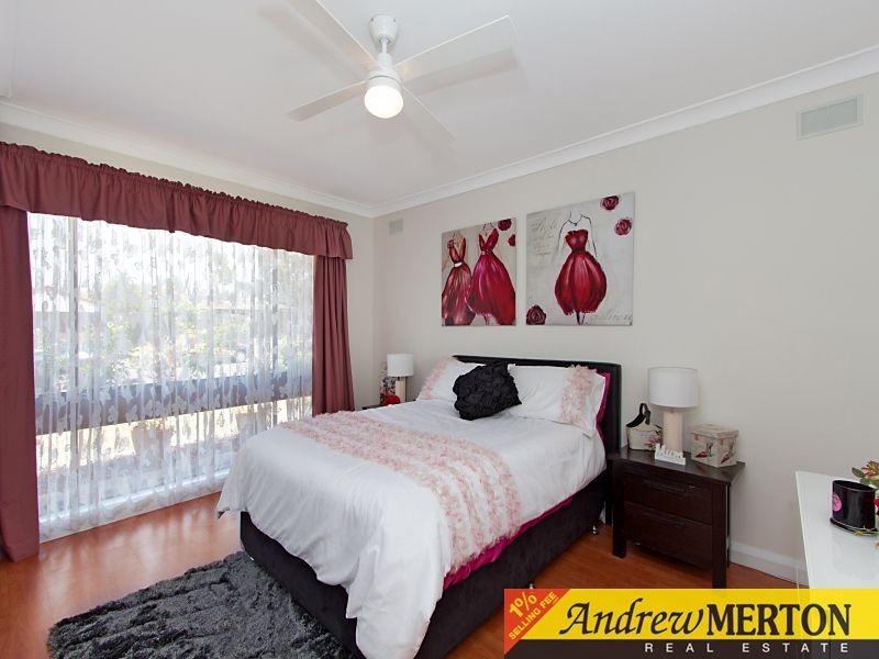 13 Tanbark Circuit, Werrington Downs NSW 2747