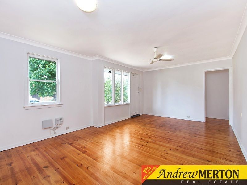 19 Hilltop Avenue, Blacktown NSW 2148