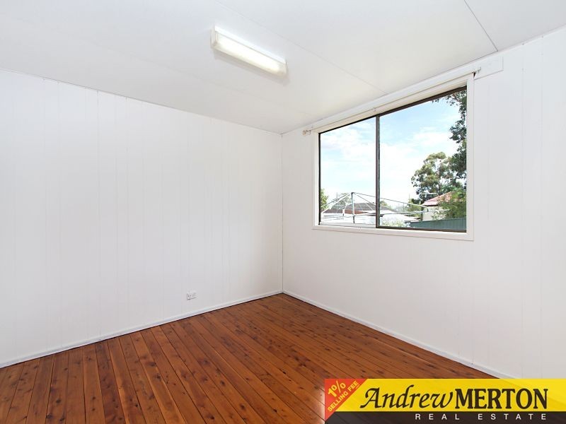 19 Hilltop Avenue, Blacktown NSW 2148