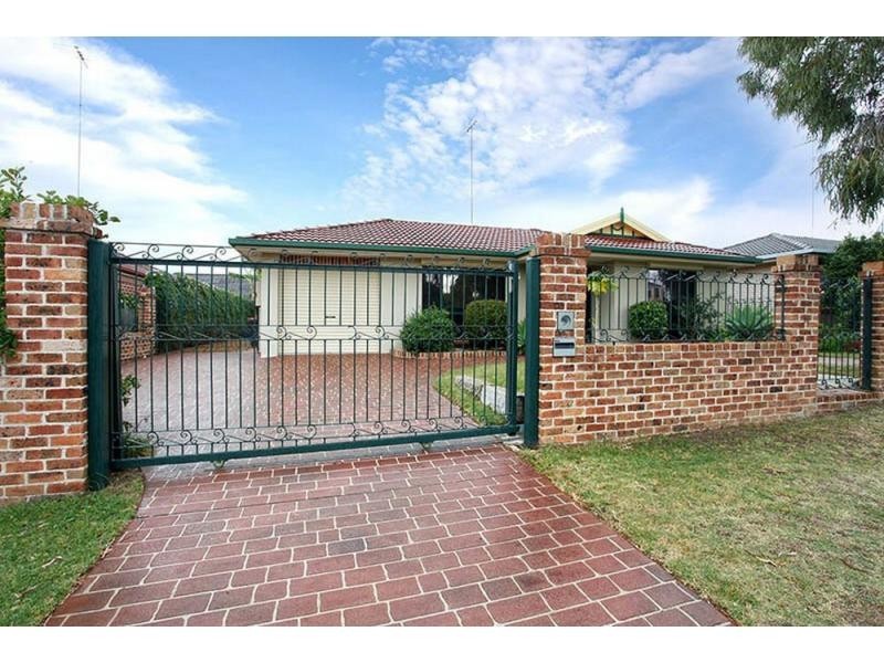 19 Muirfield Crescent, Glenmore Park NSW 2745