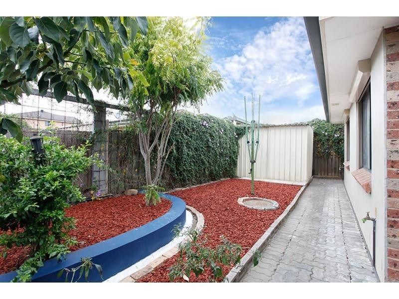 19 Muirfield Crescent, Glenmore Park NSW 2745