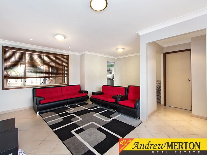 8 Westcott Place, Oakhurst NSW 2761