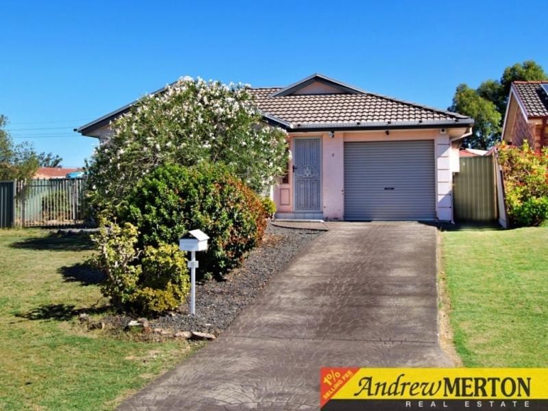 8 Len Close, Plumpton NSW 2761