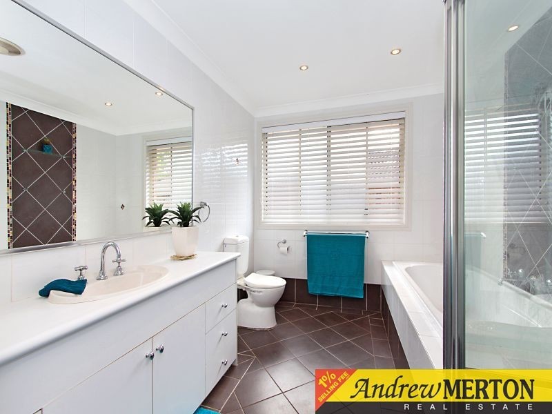 2 Hyatt Close, Rouse Hill NSW 2155
