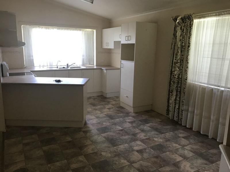 2/51A Robyn Street, Blacktown NSW 2148