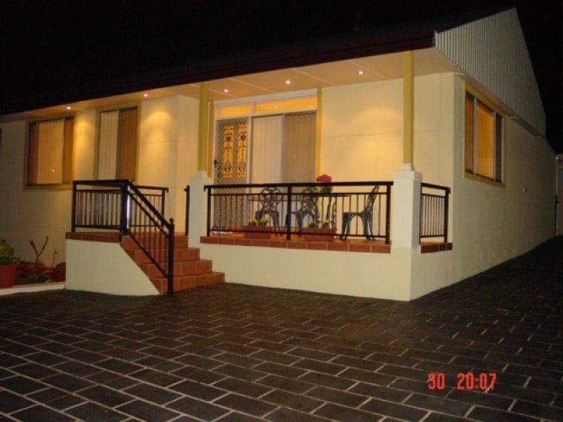 15 Charlton Street, Lalor Park NSW 2147