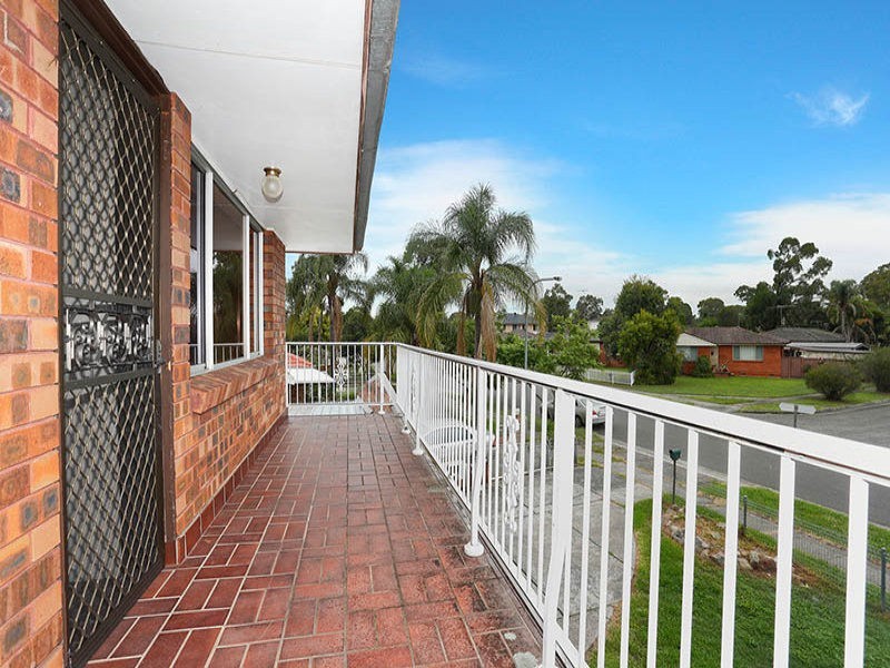 35 Lovegrove Drive, Quakers Hill NSW 2763