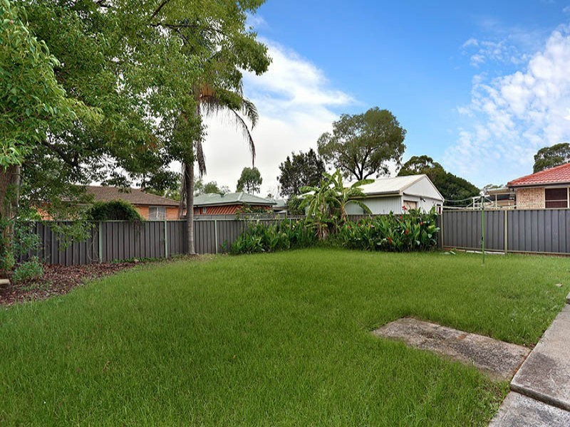 35 Lovegrove Drive, Quakers Hill NSW 2763