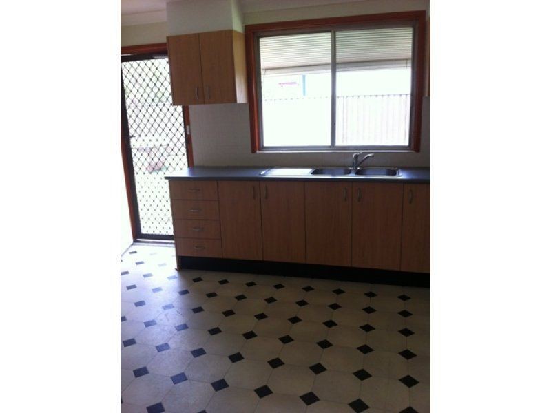 24 Medlow Street, Quakers Hill NSW 2763