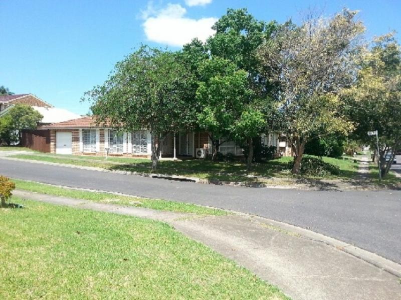 2 Raspa Place, Quakers Hill NSW 2763