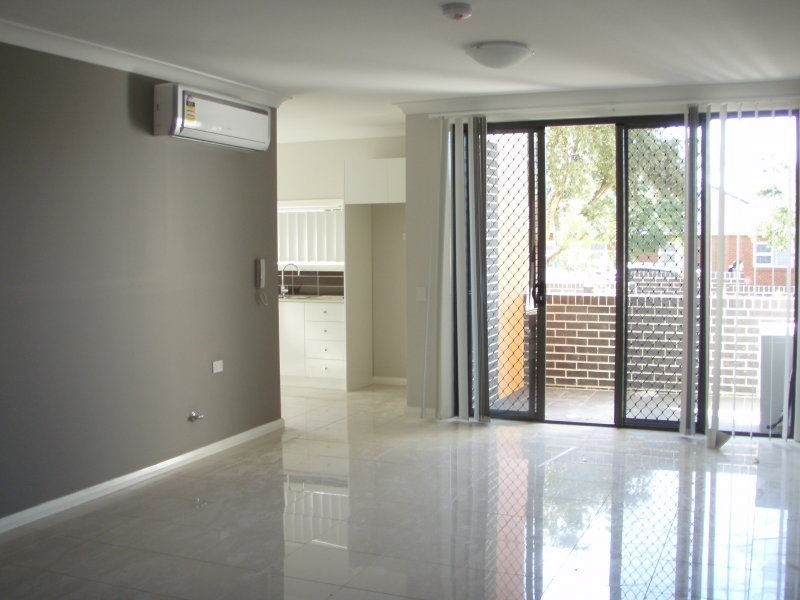 1/12-14 Clifton Street, Blacktown NSW 2148