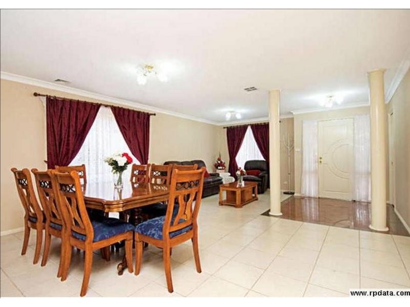 24 Lowan Place, Kellyville NSW 2155