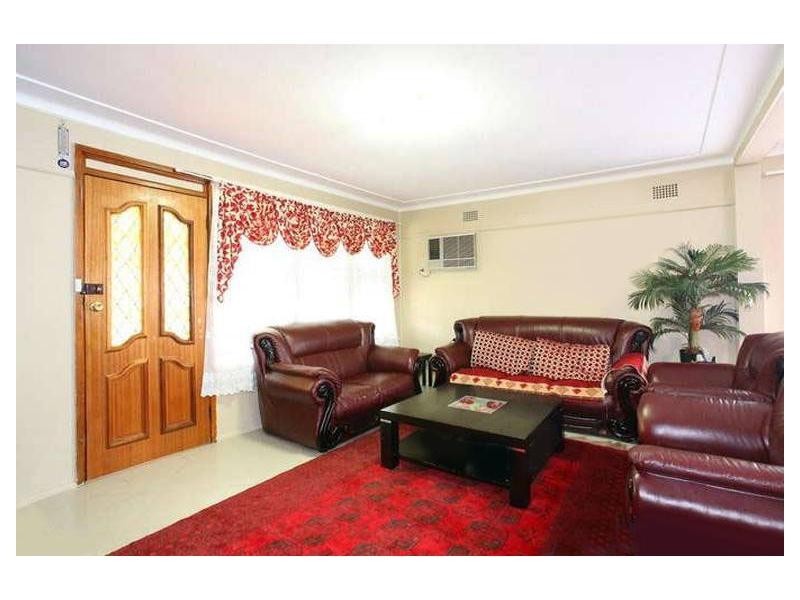 17 Freeman Street, Lalor Park NSW 2147