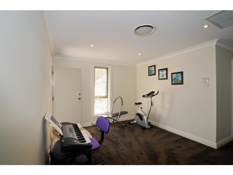 22 Bonaccordo Road, Quakers Hill NSW 2763
