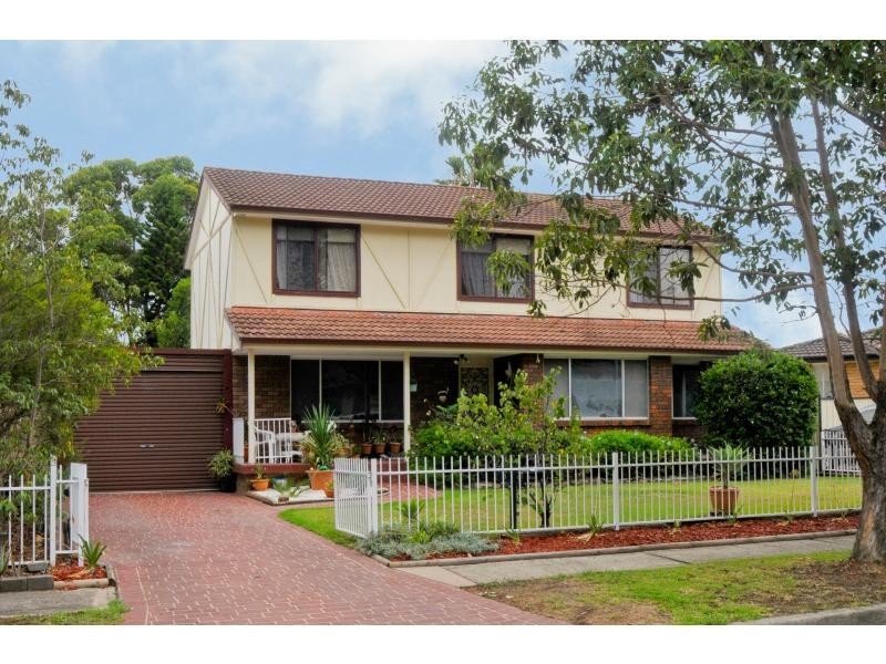 8 Cummings Crescent, Quakers Hill NSW 2763