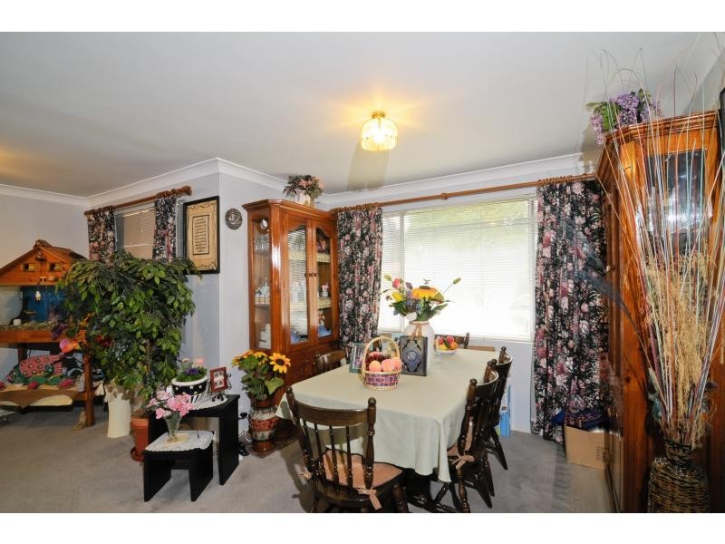 8 Cummings Crescent, Quakers Hill NSW 2763