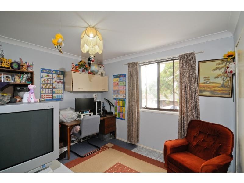 8 Cummings Crescent, Quakers Hill NSW 2763