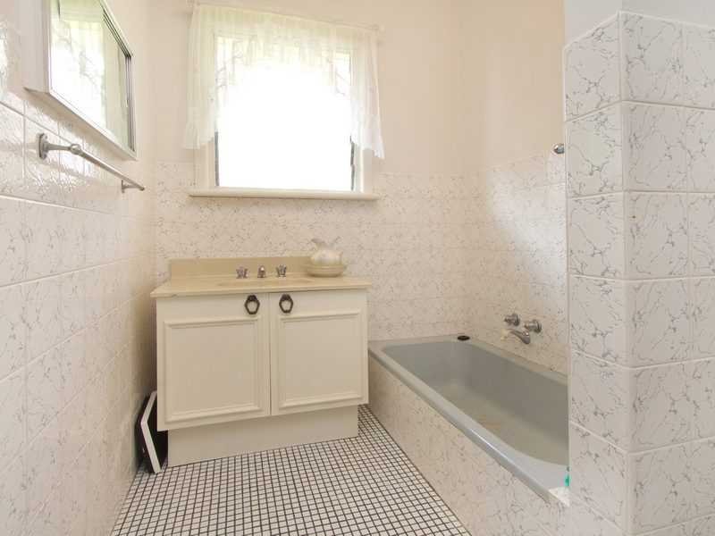 33 Leon Avenue, Rosebud VIC 3939