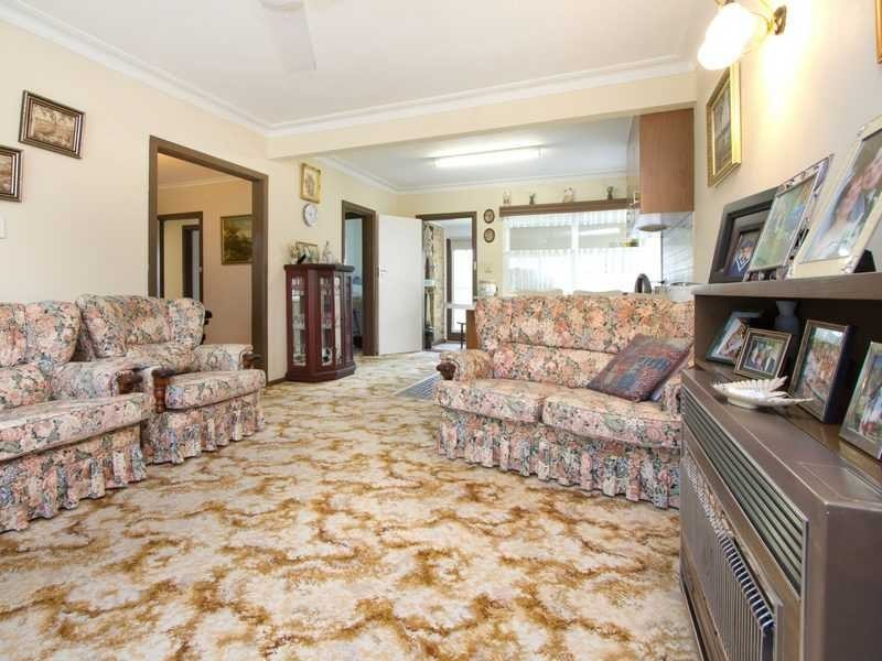33 Leon Avenue, Rosebud VIC 3939