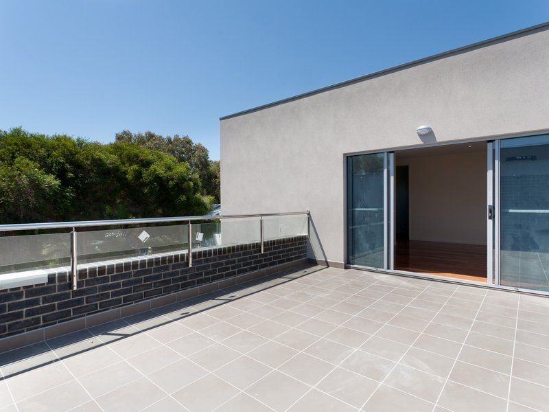 3/247 Dromana Parade, Safety Beach VIC 3936