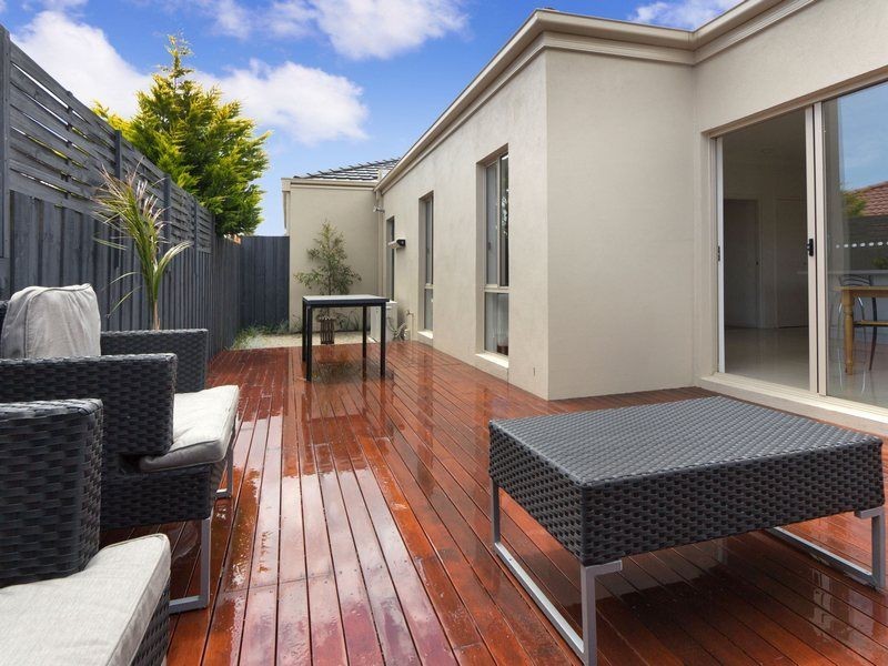 5/24 Lucerne Avenue, Mornington VIC 3931