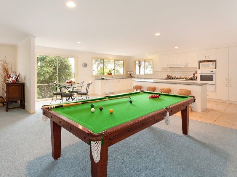 11 Paramount Crescent, Mount Martha VIC 3934