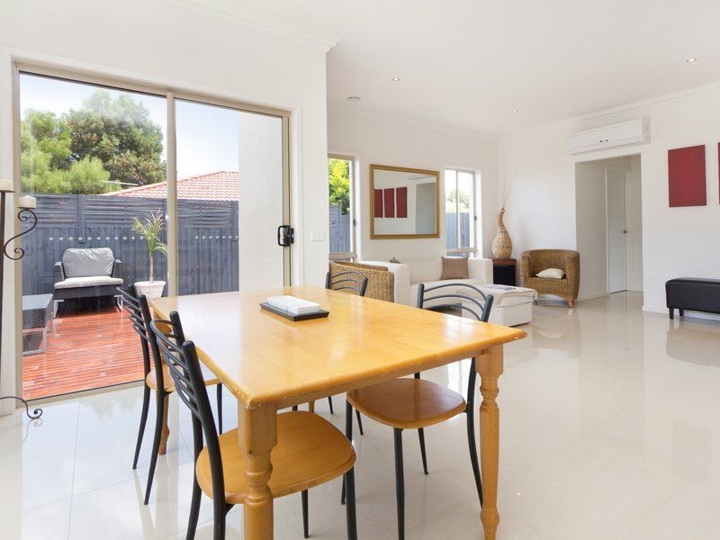 5/24 Lucerne Avenue, Mornington VIC 3931