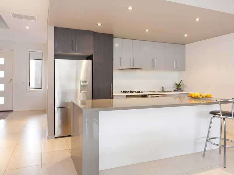 34 Evergreen Boulevard, Clayton South VIC 3169