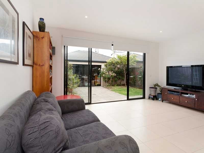 34 Evergreen Boulevard, Clayton South VIC 3169