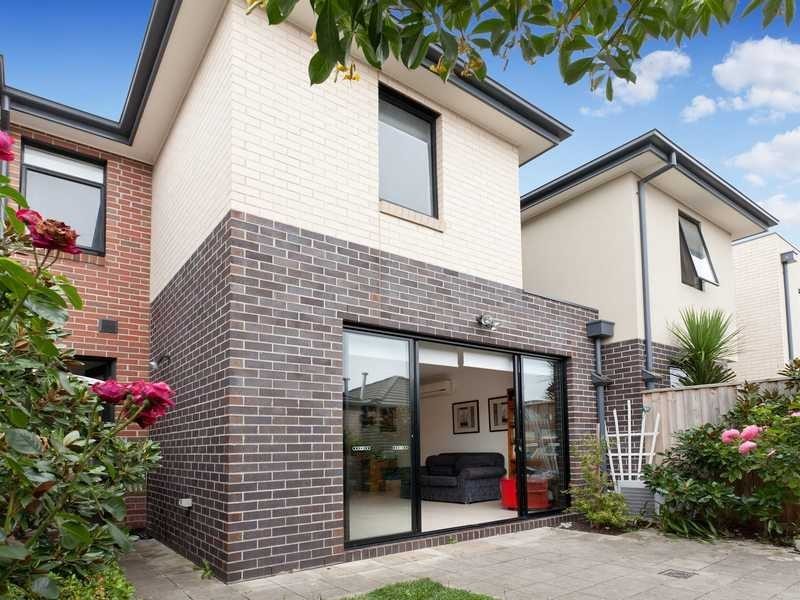 34 Evergreen Boulevard, Clayton South VIC 3169