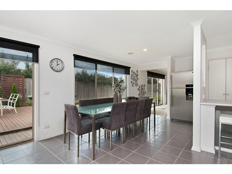 21 Lynn Close, Mornington VIC 3931