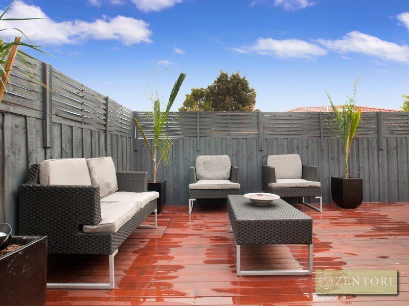5/24 Lucerne Avenue, Mornington VIC 3931