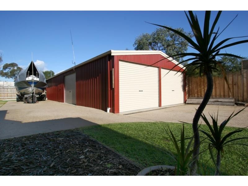 26 Davies Street, Safety Beach VIC 3936