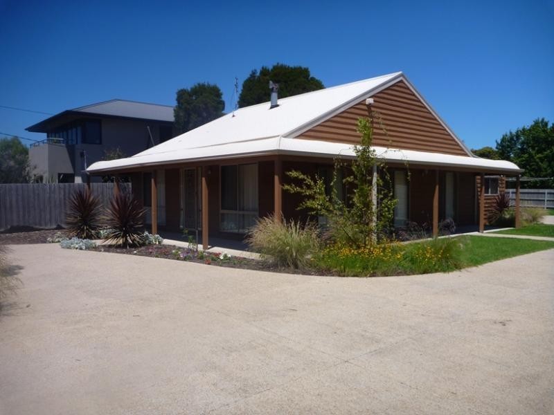26 Davies Street, Safety Beach VIC 3936