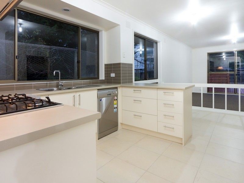 9 Buckley Street, Safety Beach VIC 3936
