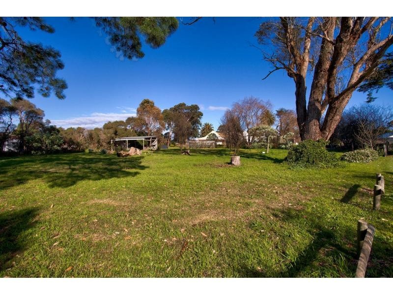 129-135 South Gippsland Highway, Tooradin VIC 3980