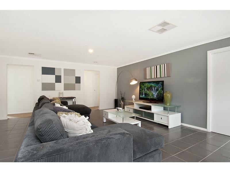 21 Lynn Close, Mornington VIC 3931