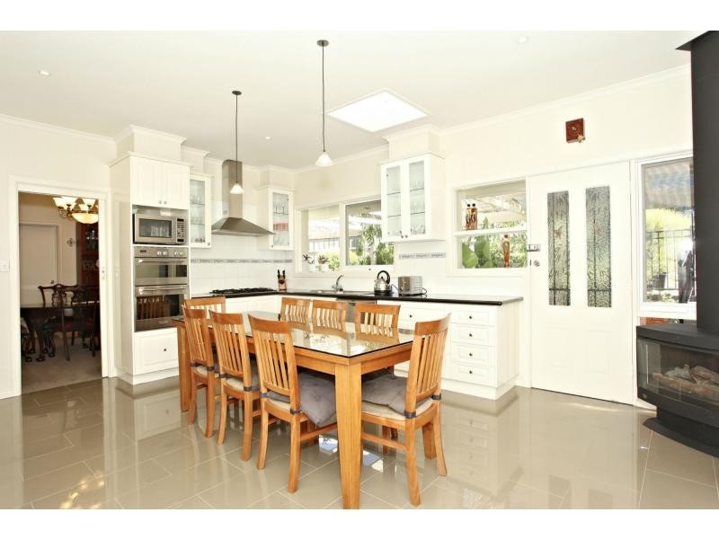 4 Mount Eliza Way, Mount Eliza VIC 3930